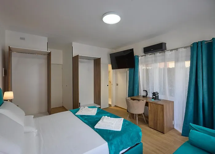 Guest house Royal Vatican 4*