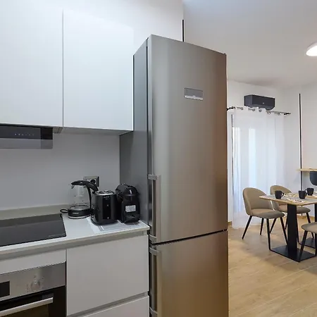 Royal Vatican بيت ضيافة 4*