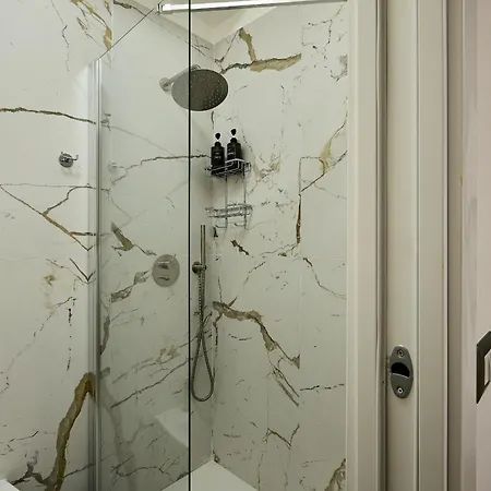 Royal Vatican بيت ضيافة روما